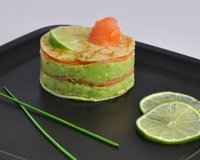 Millefeuille au saumon fumé et guacamole