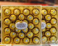 Combien de Ferrero Rochers et Schoko-bons peut-on manger sans abuser ? La réponse du nutritionniste Jean-Michel Cohen