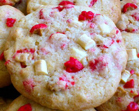Déclarez votre amour avec cette recette de cookies de Saint-Valentin aux pralines roses et chocolat blanc