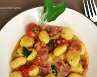 Une recette que j'ai trouvé terriblement délicieuse ! Moi qui ne raffole pas des gnocchis car je les trouve souvent fades ... mais ici, avec la sauce au vin blanc et…