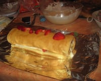 Roulé au mascarpone et aux fraises