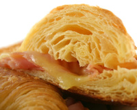 Croissant simple et rapide au fromage et jambon