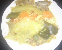 Voici le vrai couscous marocain parfumé avec plusieurs épices et relevé d'une touche en plus !