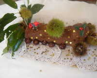 Bûche de crêpes pour Noël, mousse de châtaignes et ganache au chocolat