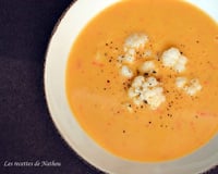 Soupe au chou-fleur, aux 3 poivrons et mascarpone