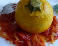 Courgettes jaunes farcies au risotto de calamar