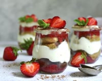 Tiramisu light aux fraises et sucre de coco