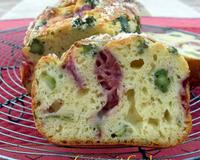 Une association printanière pour un cake salé.