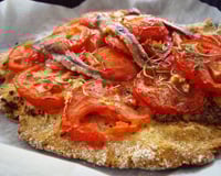 Tarte moutardée à la tomate et aux anchois