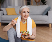 Les aliments à privilégier pour vieillir en bonne santé : une nutritionniste fait le point sur une étude récente
