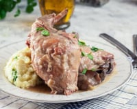 Lapin au cidre et lardons