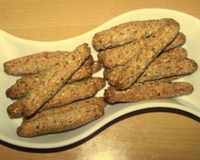 Bâtonnets à l'épeautre, noisettes et sésame