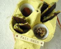 Une petite sucrerie très facile à faire pour accompagner un café gourmand ou à glisser dans un cadeau gourmand.