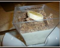 Une petite panna cotta à la banane avec une petite saveur exotique.
