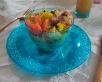 Salade de crozets, dés de tomates, poivron jaune, concombre, féta, basilic, vinaigrette à l'huile d'olive et au citron