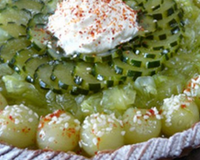 La tarte aux concombres du Lot-et-Garonne, crème fouettée au piment d"Espelette