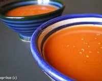 Soupe aux tomates cerise rôties