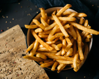 Faire des frites au micro-ondes ? C’est possible selon la science (et en plus c’est moins gras)