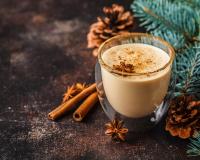 Comment préparer un lait de poule, cette boisson emblématique de Noël ?