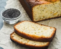 Cake au citron, orange et graines de pavot.