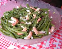 Une excellente salade rafraîchissante. Vous pouvez aussi la préparer sans les crevettes si vous la préférez ainsi.