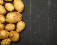 Faut-il éplucher les pommes de terre avant de les cuire ? Cette diététicienne tranche !