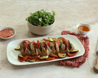 Cette recette de filet mignon façon hasselback aux légumes du soleil va mettre tout le monde d’accord !