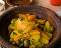 Tajine de poulet aux pommes de terre et olives vertes