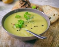 Connaissez-vous la bissara, cette soupe de pois cassés à faire avec seulement 3 ingrédients ?