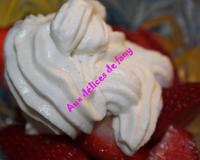 Savourez simplement les fraises très parfumées avec l'onctuosité d'une chantilly à la vanille bourbon.