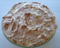 Pâte sablée avec ananas meringuée.