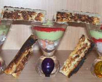 Verrine velouté d'avocat au citron , crabe et œufs de lump