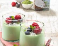 Panna cotta saveur coco et thé matcha