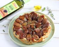 Une revisite de la tarte tatin en salé. Parfait avec une salade ou du fromage. 