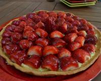 D'abord on croque la pâte sablée croustillante, puis vient le fondant sucré de la crème pâtissière pour laisser place à la fraise, légèrement acidulée!