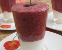 Des verrines façon smoothies très creamy à la cerise!