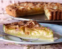 Tarte aux prunes jaunes et amandes