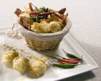 Madeleines à la tomme de Savoie, thym et tomates séchées