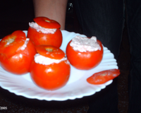 Ce sont des tomates évidées farcies d'un mélange de carré frais 0%MG et de thon au naturel.