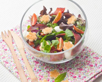 Salade aux accents Italiens et Croûtons Aillés