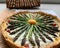 Tarte aux asperges et au chèvre