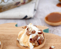 Tartelette feuilletée aux framboises et crème glacée Carte d'Or® façon glacier saveur crème brûlée