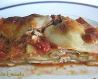 Cette parmigiana vous fera oubliera la plus connue aux aubergines. Cette recette remporte la 10ème place du concours Courgettes en fête.