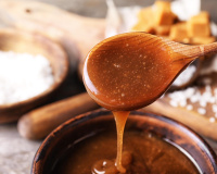 Vous n’y croirez pas : voici comment préparer du caramel sans sucre ajouté pour vos desserts et pâtisseries