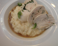 Ballotine de volaille aux herbes, risotto crémeux au vin blanc Lichette