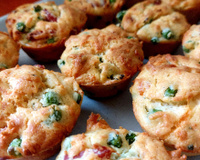 Muffins aux lardons et petits pois