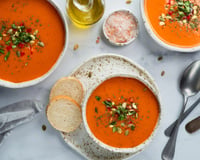 Les chefs andalous sont unanimes, pour un gaspacho plus savoureux, il faut faire cette étape avant mixer les tomates