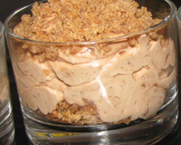 Verrines mousse au nutella sur lit de macarons