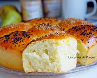 Ce pain est sublime, à la fois pain et brioche, une mie aérienne et dense à la fois.