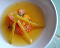 Un dessert rafraichissant alliant la délicatesse du pamplemousse rose, un sirop parfumé et la douceur du fenouil bonbon.
